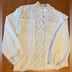 Zara Gorgeous White crochet balloon sleeve blouse Size XS